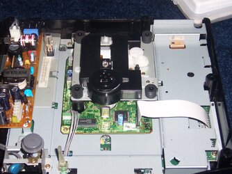 Saturn_Mobo___CD_Board_on_Mobo.JPG
